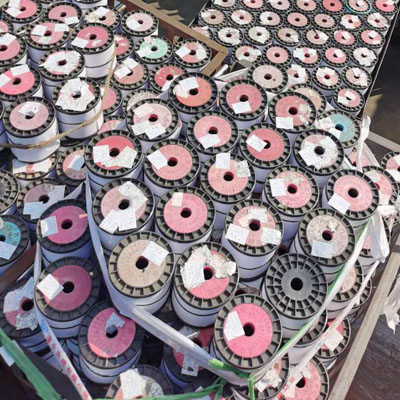 äºåå¼¹æ§ä½çµç¼